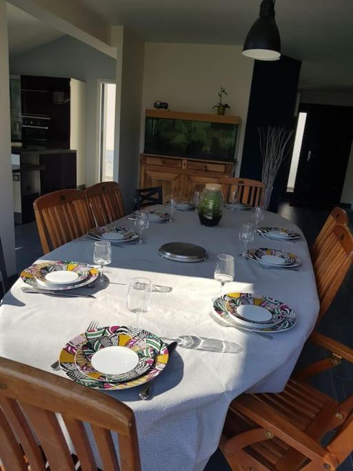 9 Pers 160 M² +Jardin- 10Mn Nantes -30Mn Mer Bouguenais Exteriör bild
