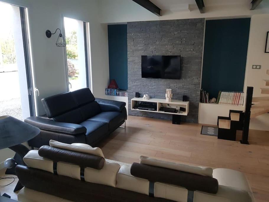 9 Pers 160 M² +Jardin- 10Mn Nantes -30Mn Mer Bouguenais Exteriör bild