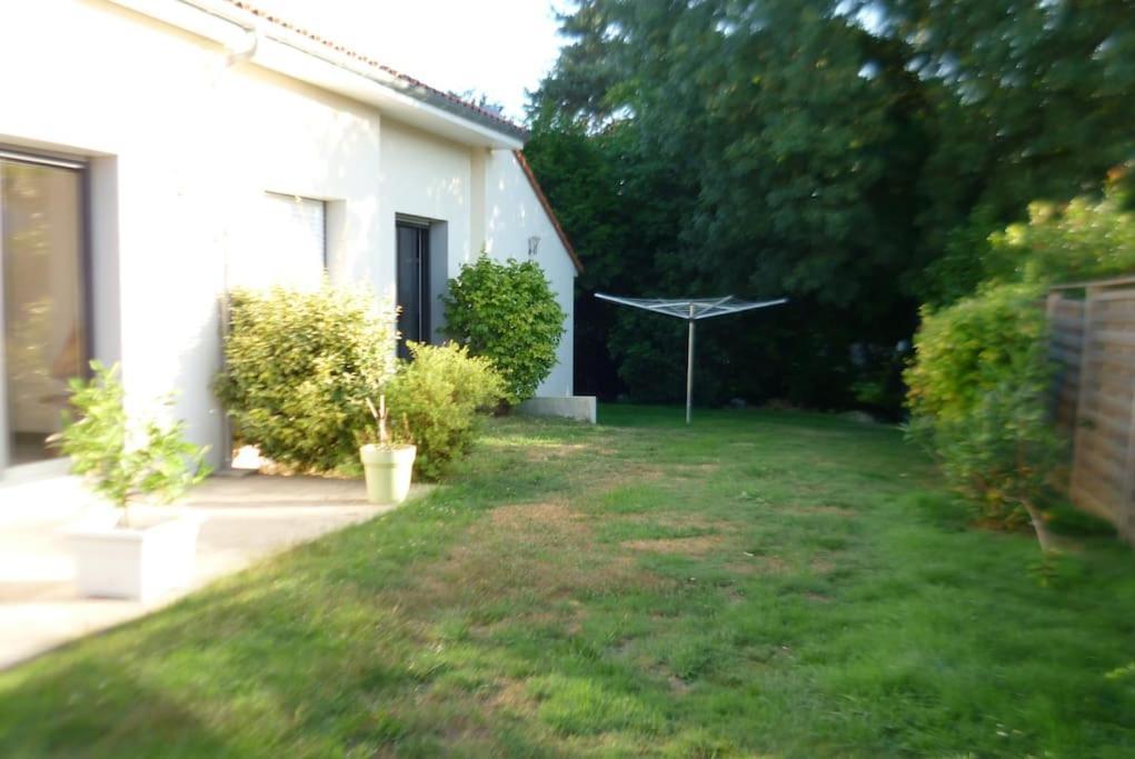 9 Pers 160 M² +Jardin- 10Mn Nantes -30Mn Mer Bouguenais Exteriör bild