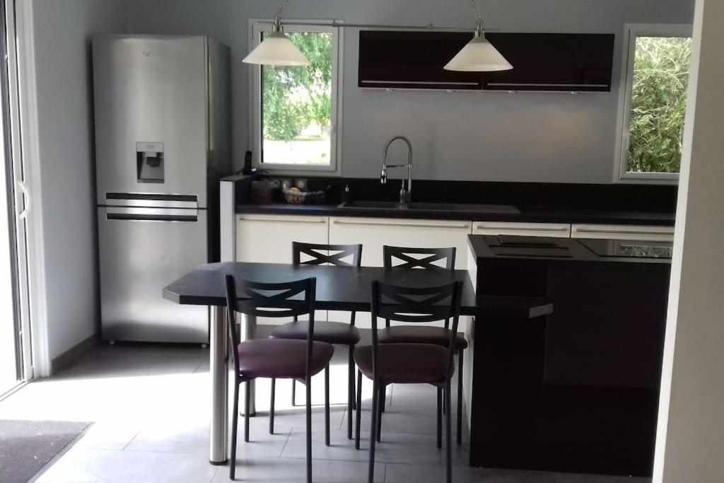 9 Pers 160 M² +Jardin- 10Mn Nantes -30Mn Mer Bouguenais Exteriör bild